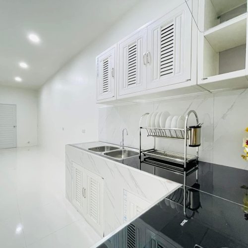 17786ACE-A962-460D-9A8E-C633C9842359