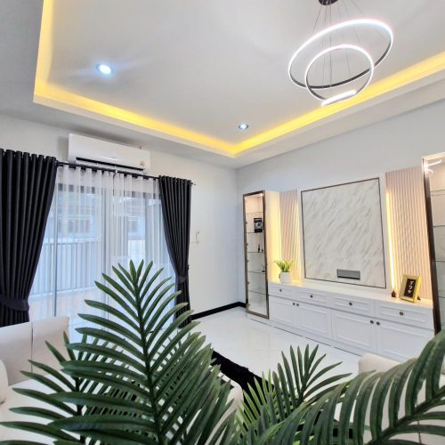 2507ED93-B733-4977-A59D-444CA8920A70