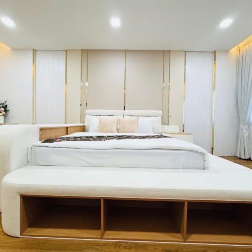 50FAC4E7-AC66-4018-BA7D-380D3B39CD48