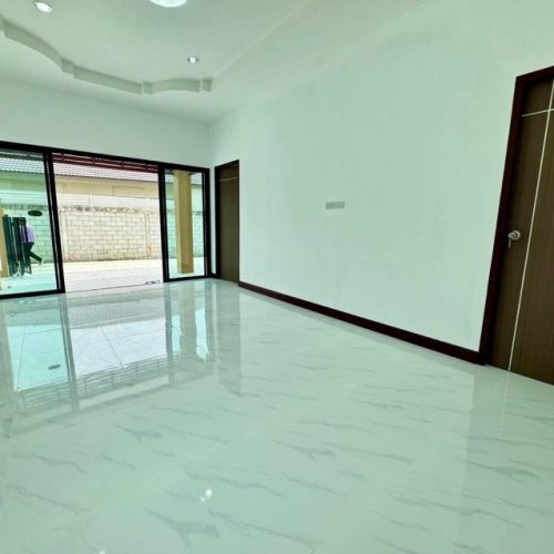 5B70CAA4-7175-49E5-8330-4127988125A0