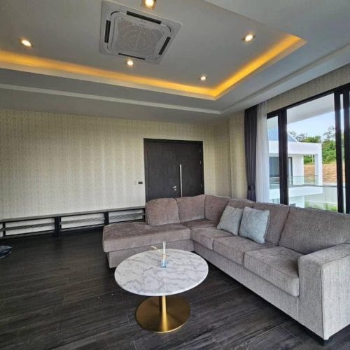 75157896-2090-4E3E-8523-9DA78F147116