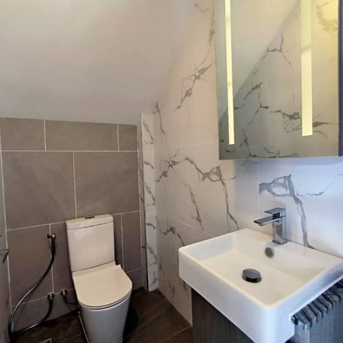 7910D892-05C2-4C63-A200-3B0A530621DC