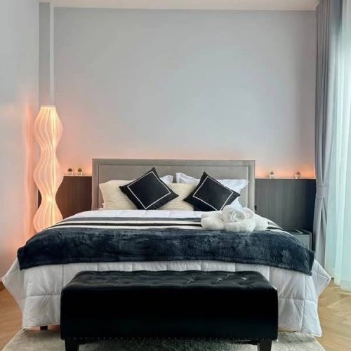 7FBCD925-7A73-4B06-B379-02AD1204A85C