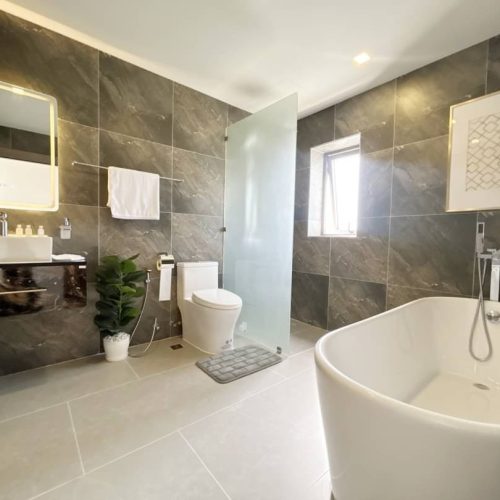 A9C74F34-303D-484F-81F7-2DFD3D530EAF