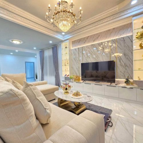 B61C6CB1-BFB8-4729-A5DD-8CAD6571403A