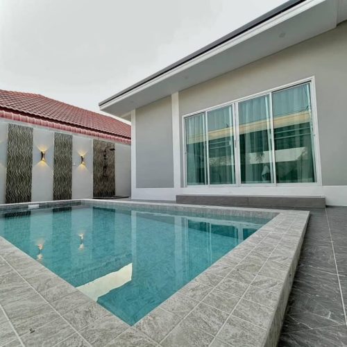 BB087B49-2C24-452C-A496-9D7DF45F0BD7