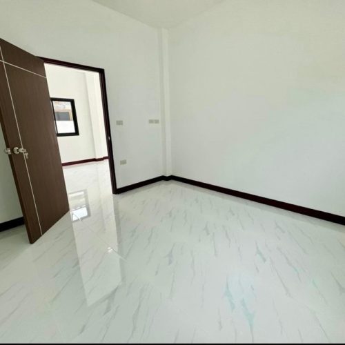 D3047FA0-5723-4EFA-870B-BB92E4034E65