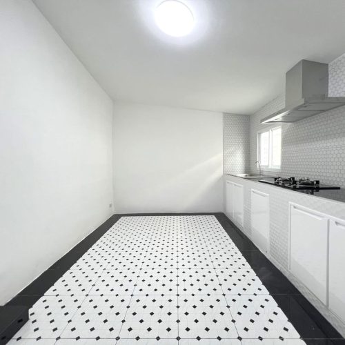 D755B1DA-16C4-4F53-B5DA-9F695FC5A037