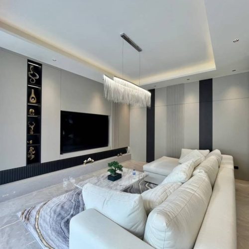 E0923888-786E-4C24-B570-3209E4BEC1E5