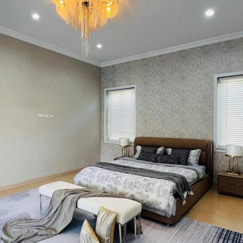 ECDF6998-2429-43A2-8278-F784909BD0B7