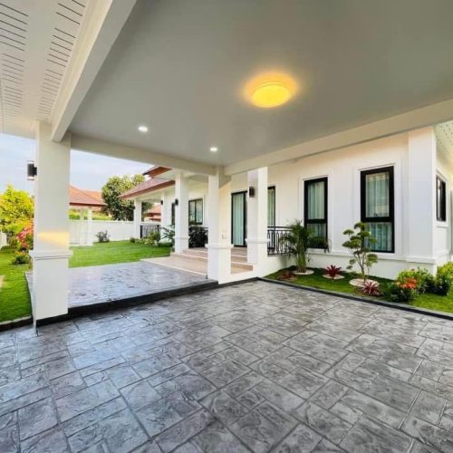 F8C0AEB4-86CB-402B-BC3D-AC8F43982713